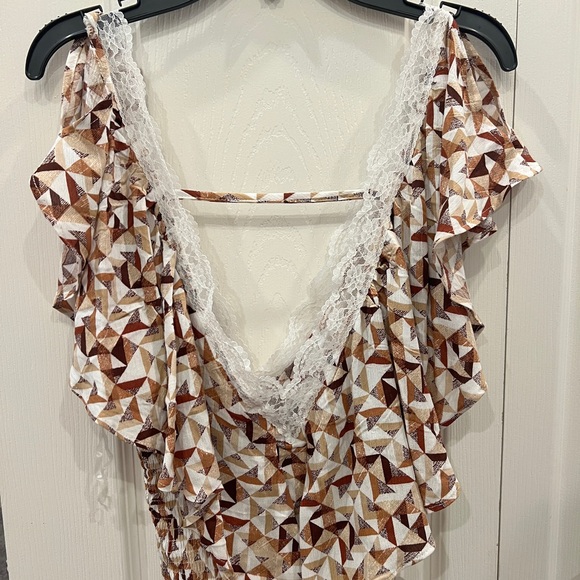 Dressy top - Picture 2 of 4